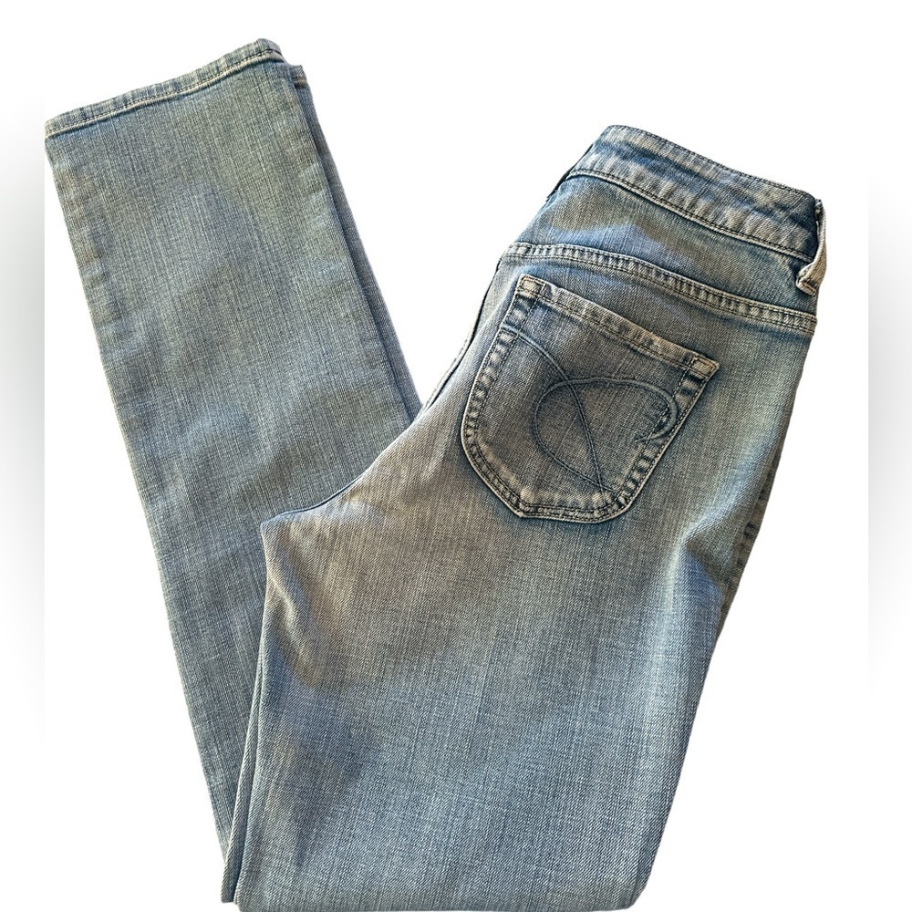 Chico’s Platinum Denim Mid Rise Classic 5 Pocket Jeans Straight Leg Zip Button - Picture 3 of 7